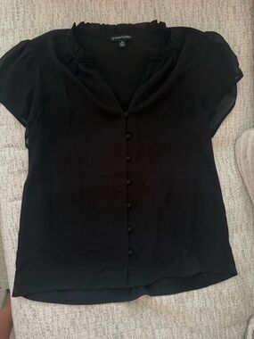 41 Hawthorn Black Button-Front Flutter Sleeve Blouse